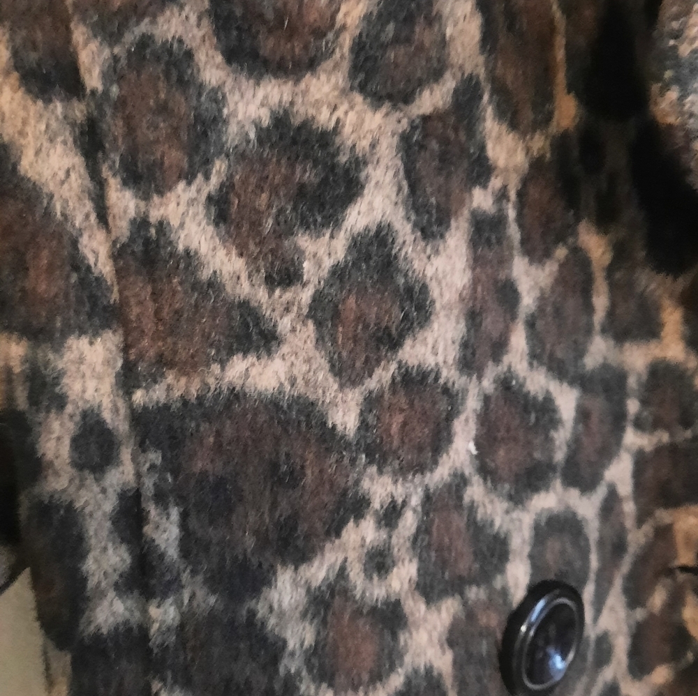 Leopard coat - Picture 2 of 5